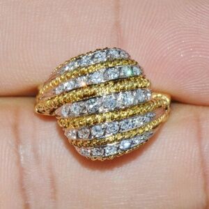 VINTAGE NATURAL .60CTS VS G DIAMOND 18K SOLID GOLD 2 TONE DOME COCKTAIL RING